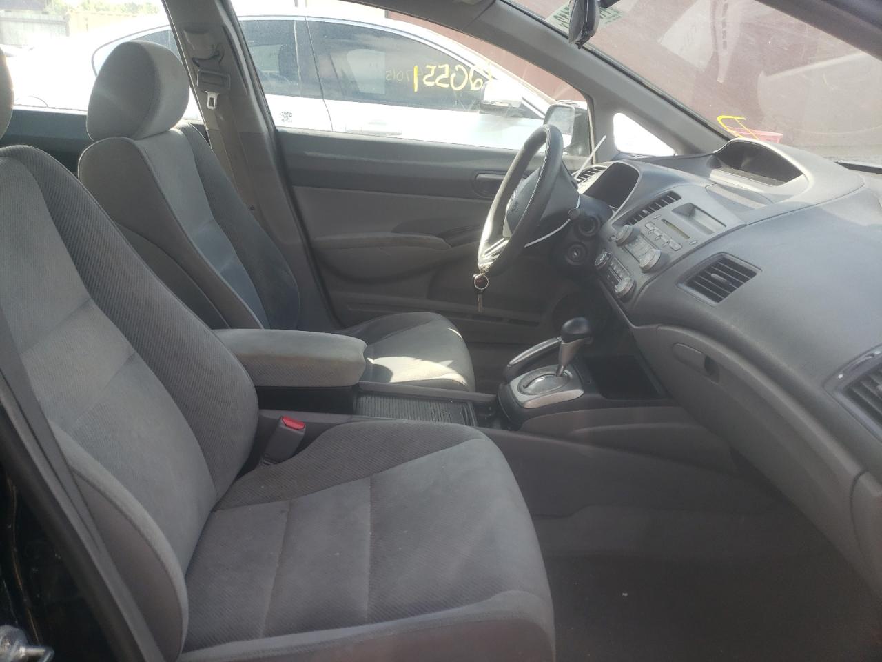 Photo 5 from auction – 2011 HONDA CIVIC LX with VIN 19XFA1F52BE042499