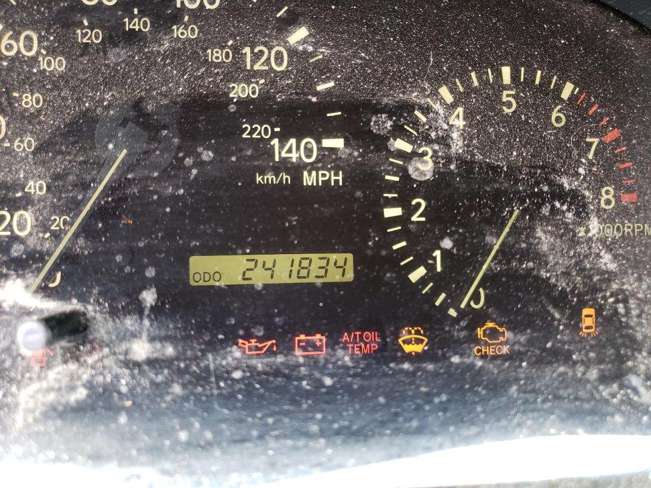 Photo 8 from auction – 2001 LEXUS RX 300 with VIN JTJHF10U110205397