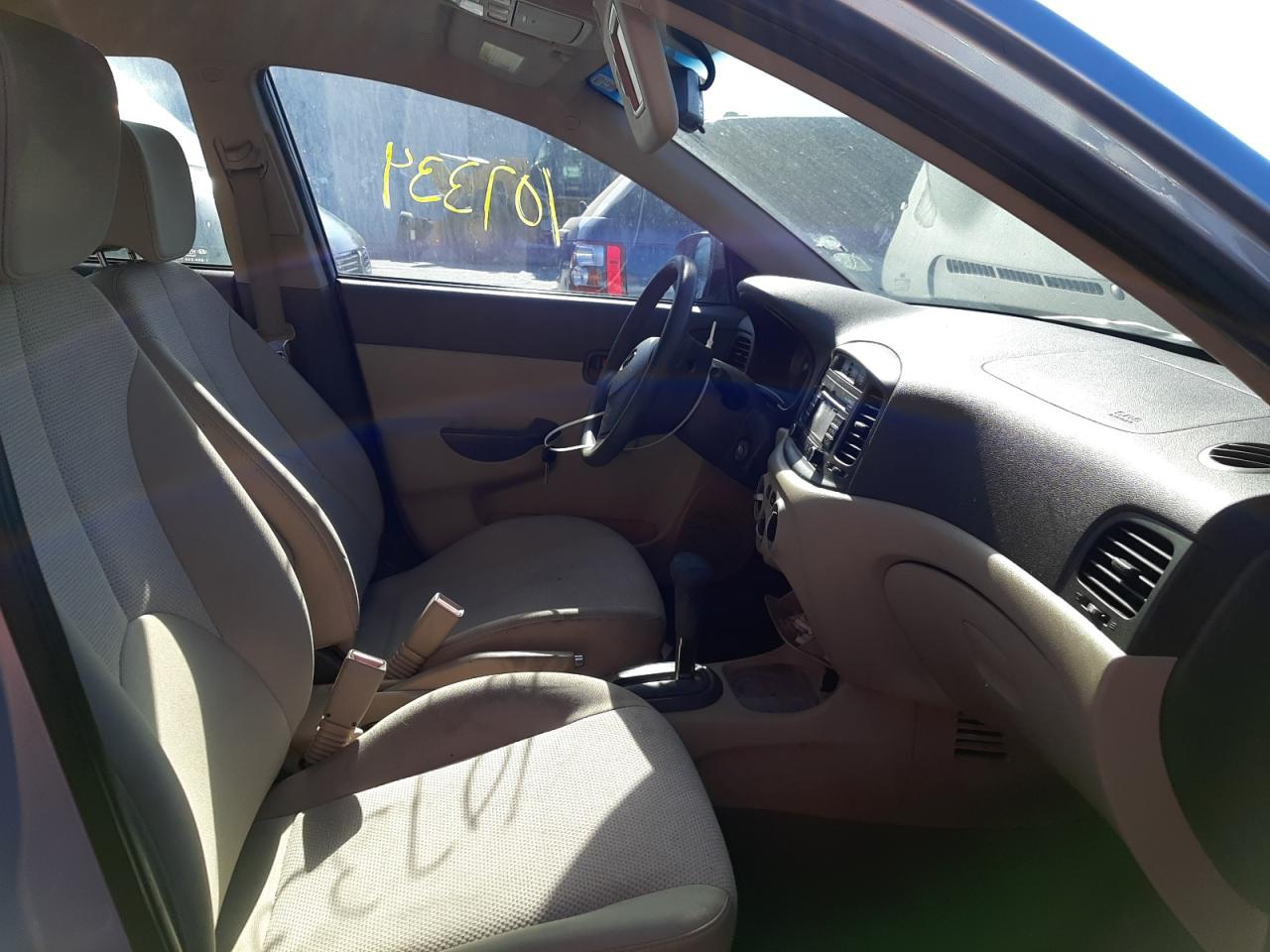 Photo 5 from auction – 2011 HYUNDAI ACCENT GLS with VIN KMHCN4ACXBU615936