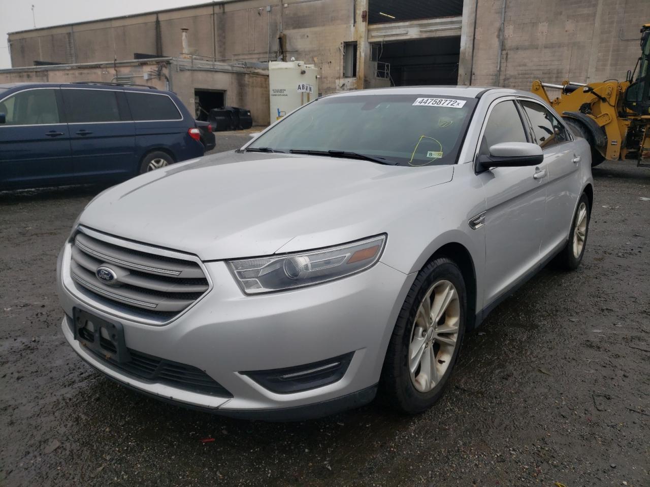 Photo 2 from auction – 2013 FORD TAURUS SEL with VIN 1FAHP2E86DG200831