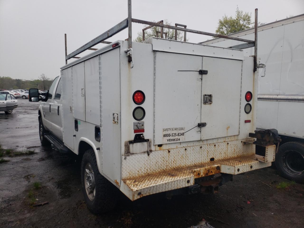 Photo 3 from auction – 2011 FORD F350 SUPER with VIN 1FT8W3BT2BED12384