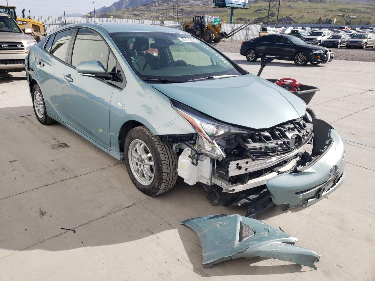 TOYOTA PRIUS 2017 with VIN JTDKARFU1H3043938 - Photo from auction