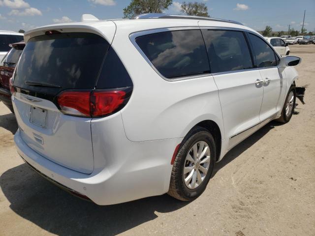 Photo 4 from auction – 2018 CHRYSLER PACIFICA T with VIN 2C4RC1BG5JR188536