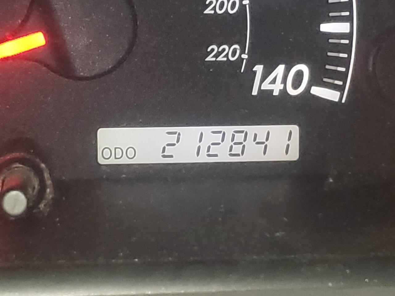 Photo 8 from auction – 2005 TOYOTA CAMRY with VIN 4T1BE30K45U063398