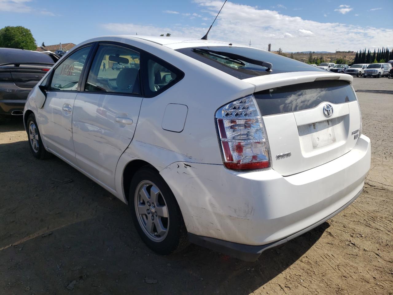 Photo 3 from auction – 2007 TOYOTA PRIUS with VIN JTDKB20U677608088