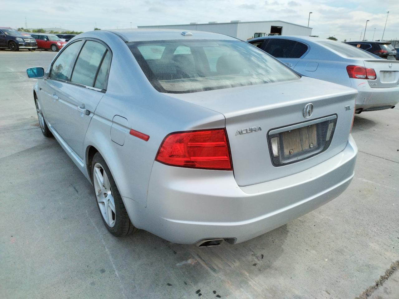Photo 3 from auction – 2005 ACURA TL with VIN 19UUA66255A049417