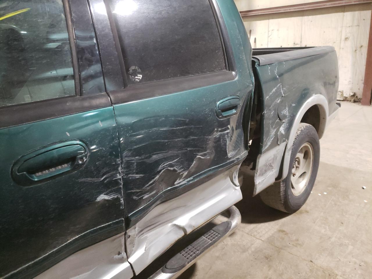 Photo 9 from auction – 2001 FORD F150 SUPER with VIN 1FTRW08W81KD93038