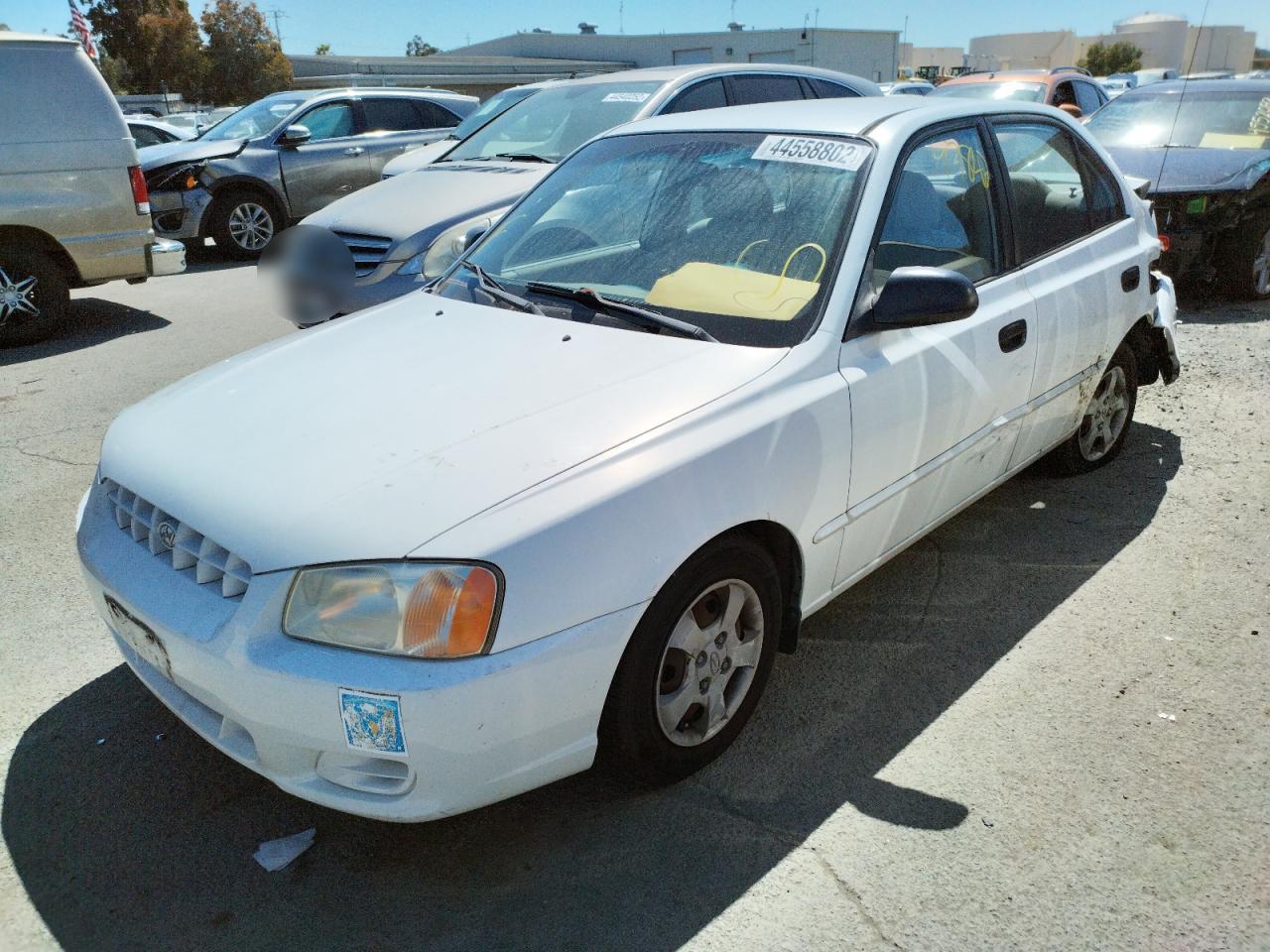 Photo 2 from auction – 2000 HYUNDAI ACCENT GL with VIN KMHCG45G5YU105901