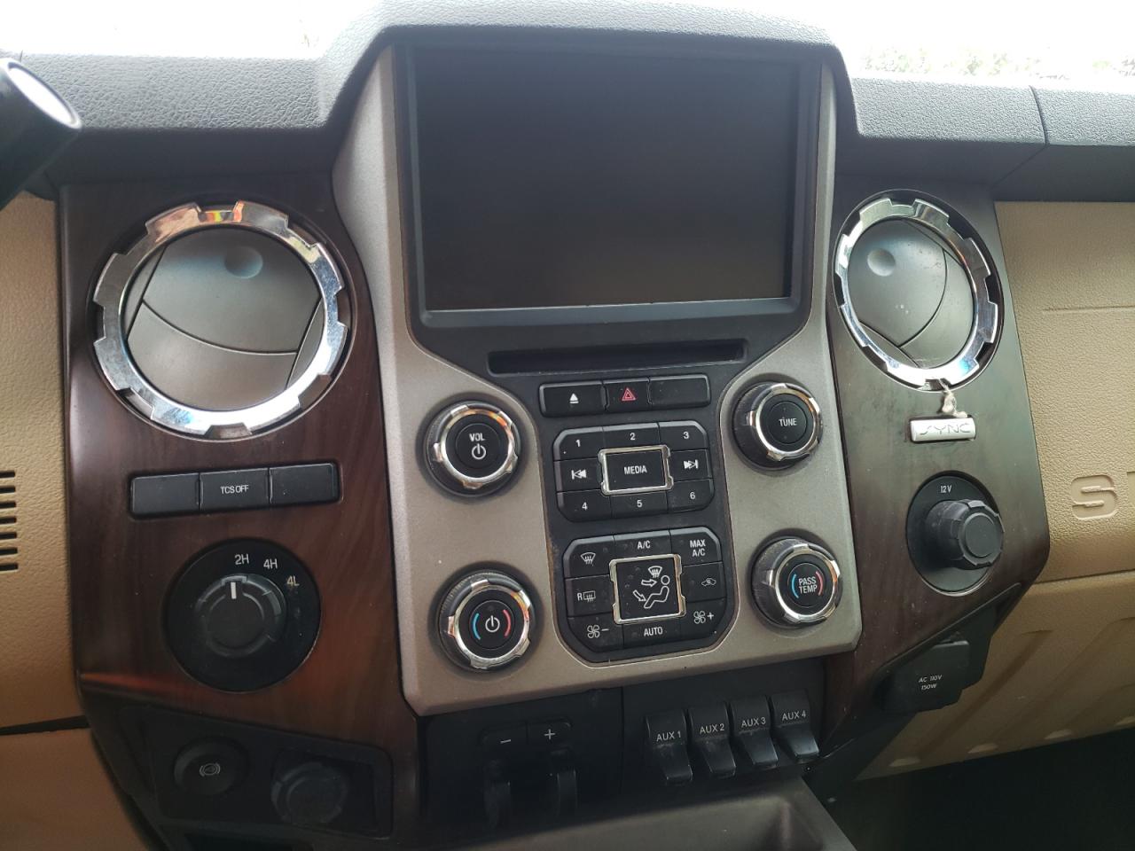 Photo 9 from auction – 2015 FORD F350 SUPER with VIN 1FT8W3DTXFEB51544