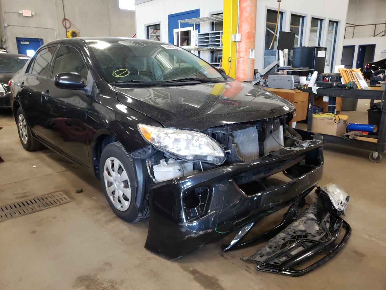 TOYOTA COROLLA BA 2011 مع رقم تعريف المركبة JTDBU4EE2B9140395 - صورة من المزاد