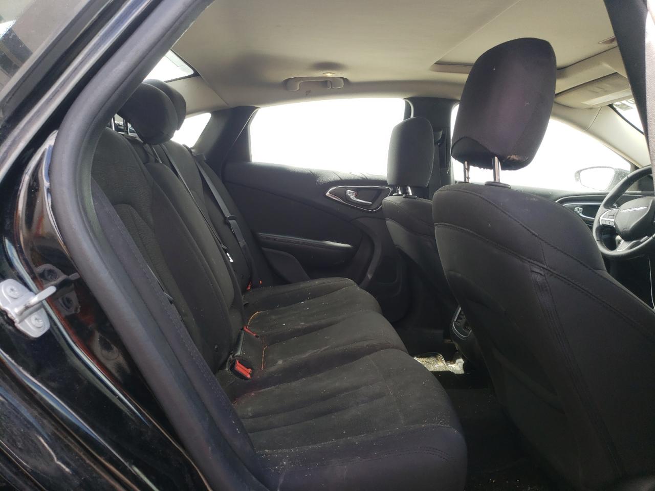 Photo 6 from auction – 2016 CHRYSLER 200 LIMITE with VIN 1C3CCCAG9GN142575