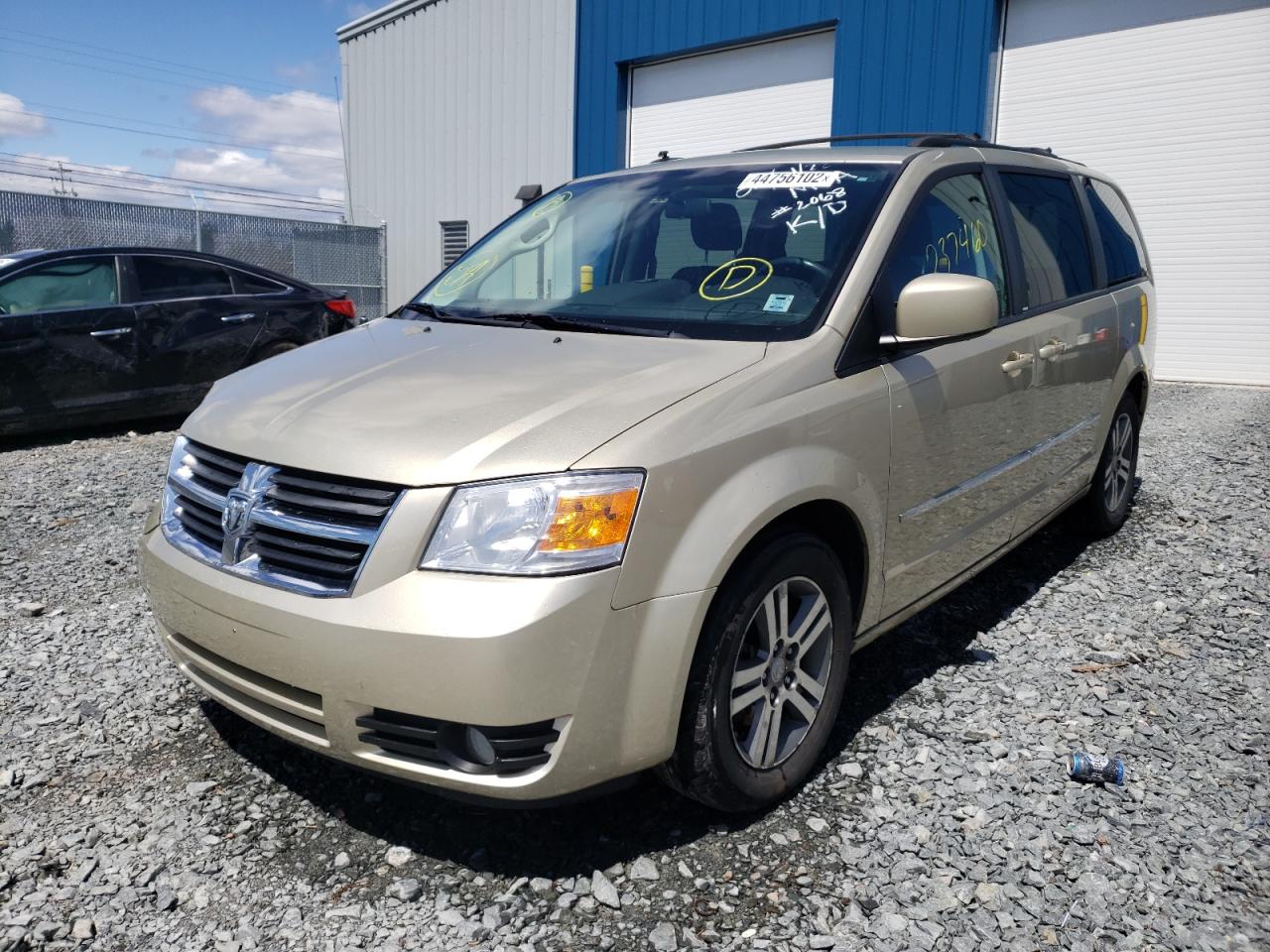 Photo 2 from auction – 2010 DODGE GRAND CARA with VIN 2D4RN4DE9AR182068