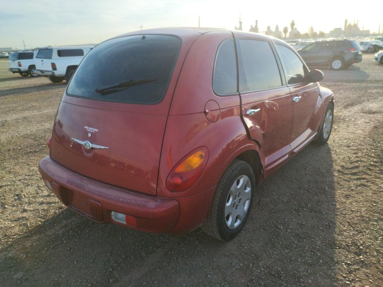 Photo 4 from auction – 2004 CHRYSLER PT CRUISER with VIN 3C4FY48B94T295334