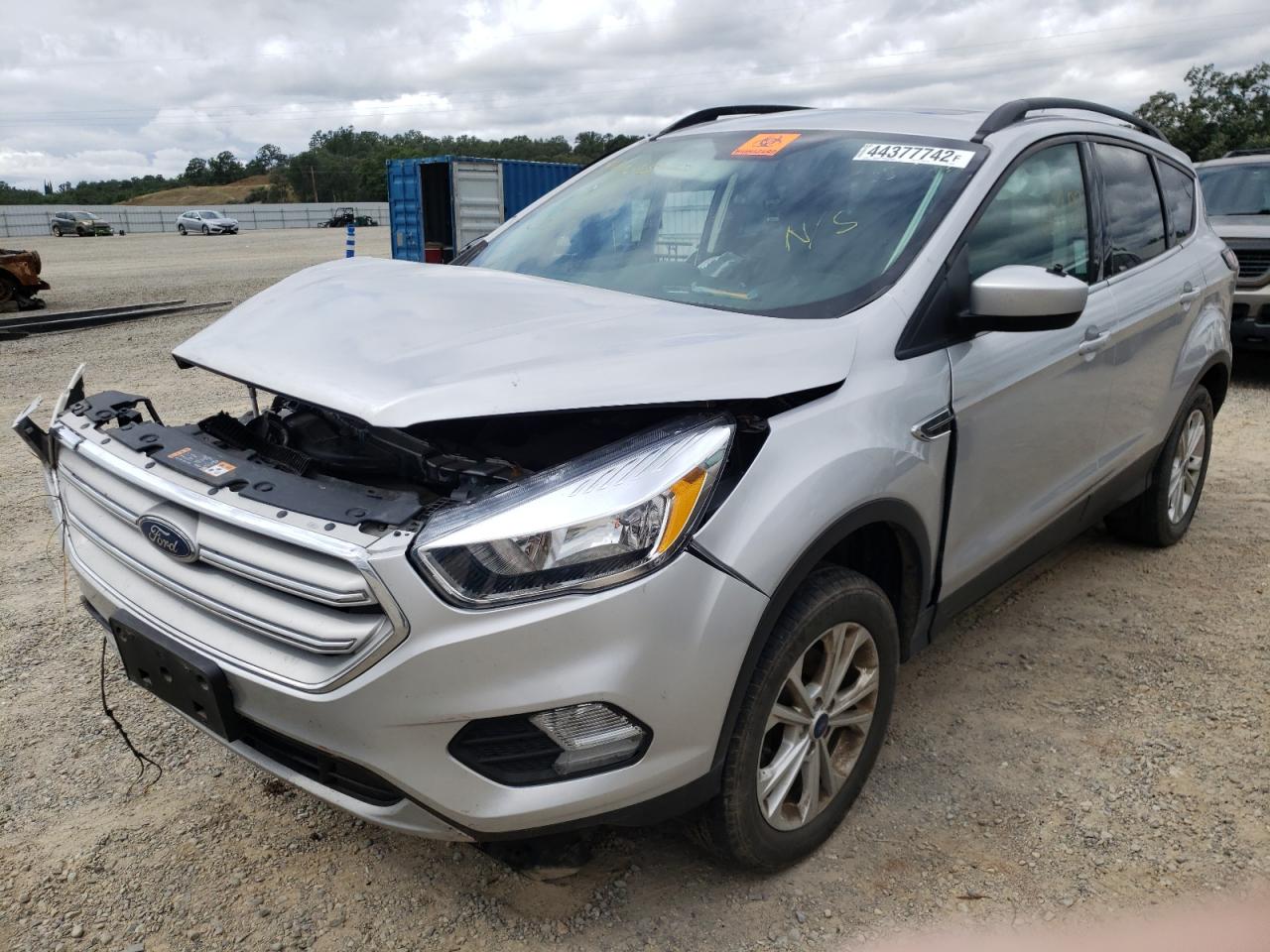 Photo 2 from auction – 2018 FORD ESCAPE SE with VIN 1FMCU0GD9JUC90156