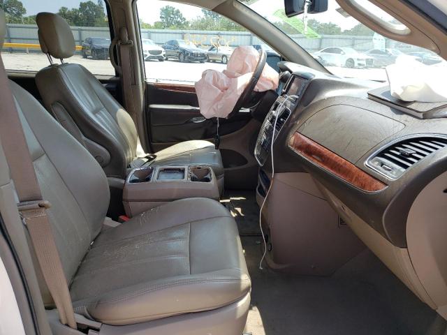 Photo 5 from auction – 2011 CHRYSLER TOWN & COU with VIN 2A4RR8DG2BR784705