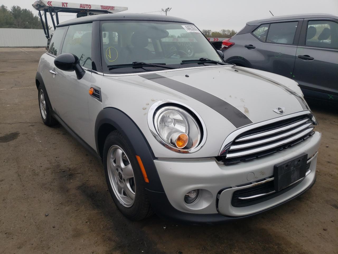 MINI COOPER 2011 with VIN WMWSU3C54BT251477 - Photo from auction