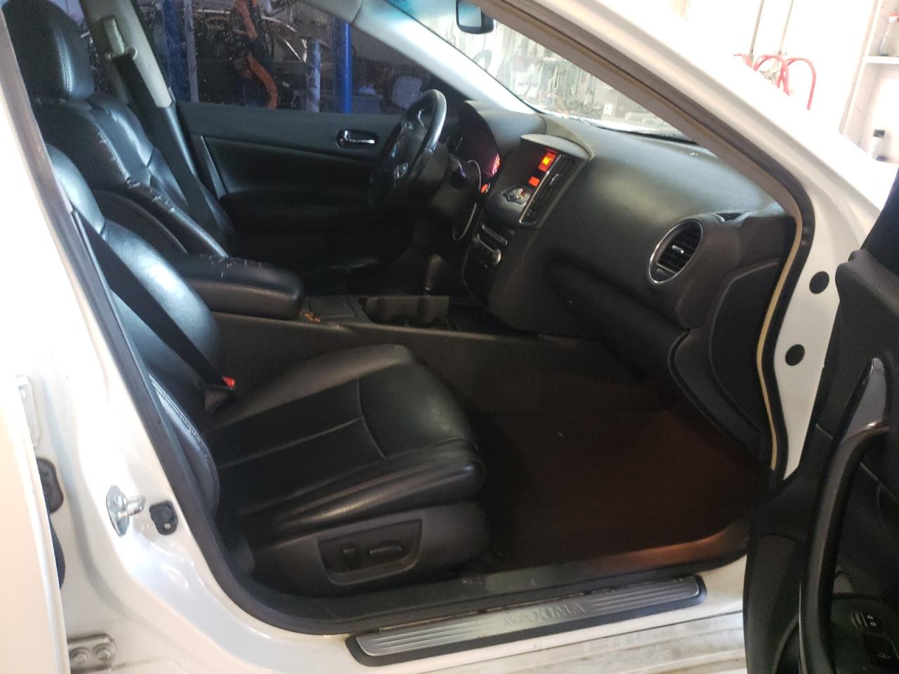 Photo 5 from auction – 2013 NISSAN MAXIMA S with VIN 1N4AA5APXDC832689
