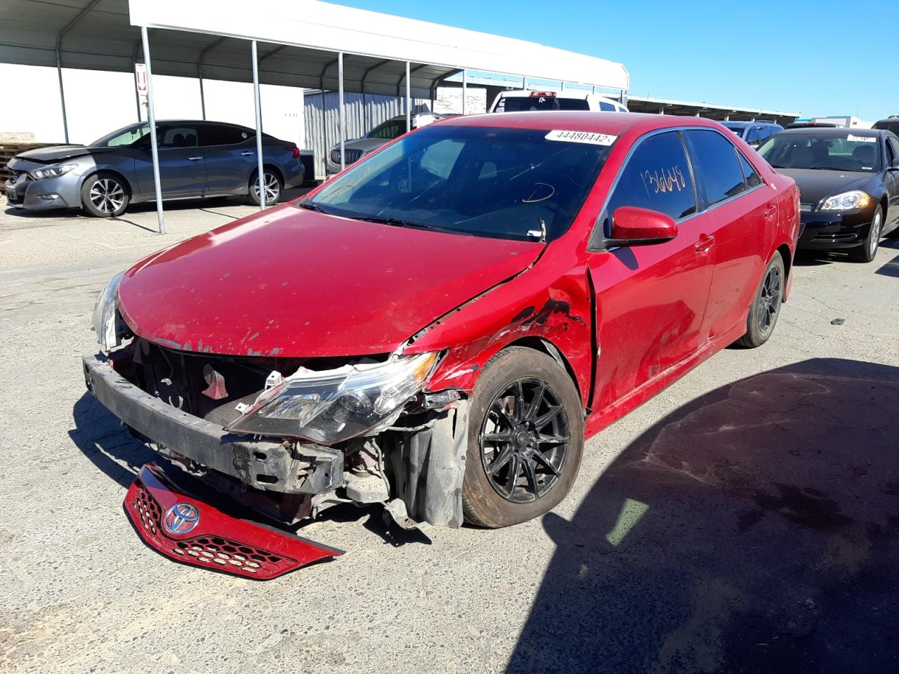 Photo 2 from auction – 2014 TOYOTA CAMRY L with VIN 4T1BF1FK7EU772643