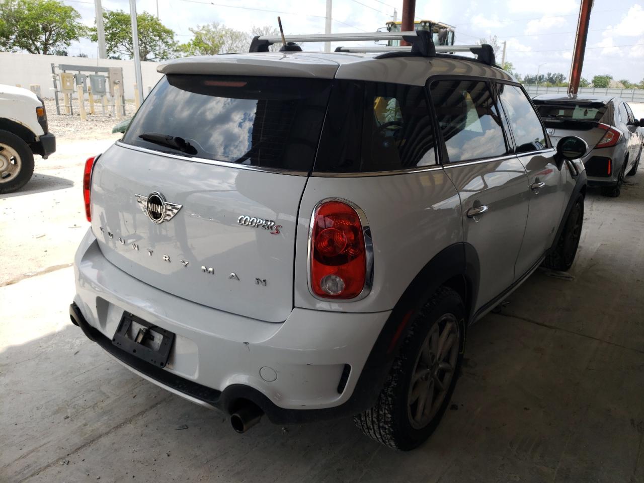 Photo 4 from auction – 2015 MINI COOPER S C with VIN WMWZC5C50FWP44168