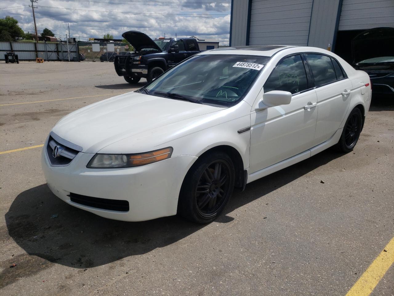 Photo 2 from auction – 2005 ACURA TL with VIN 19UUA66255A050809