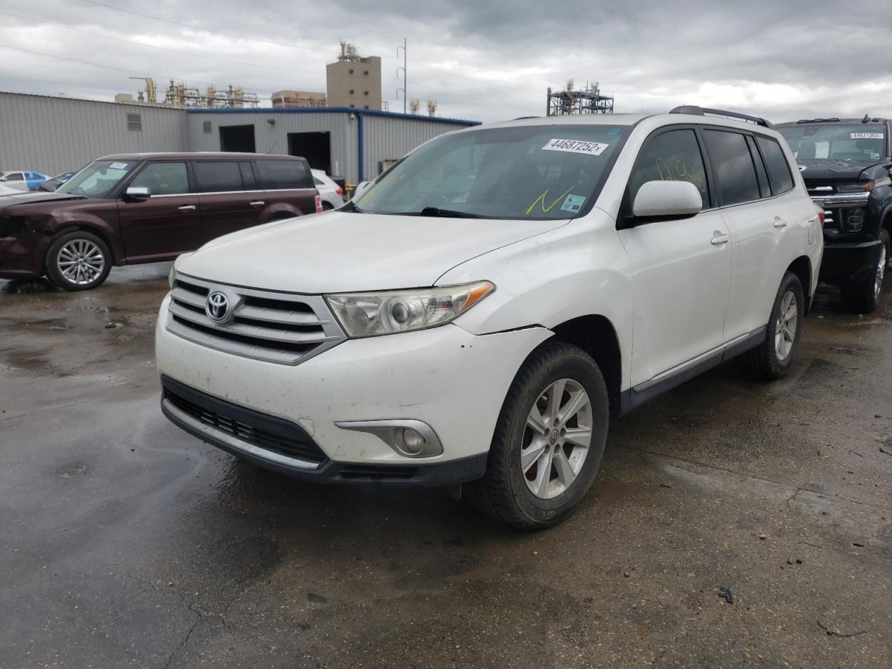 Photo 2 from auction – 2012 TOYOTA HIGHLANDER with VIN 5TDZK3EH9CS075332