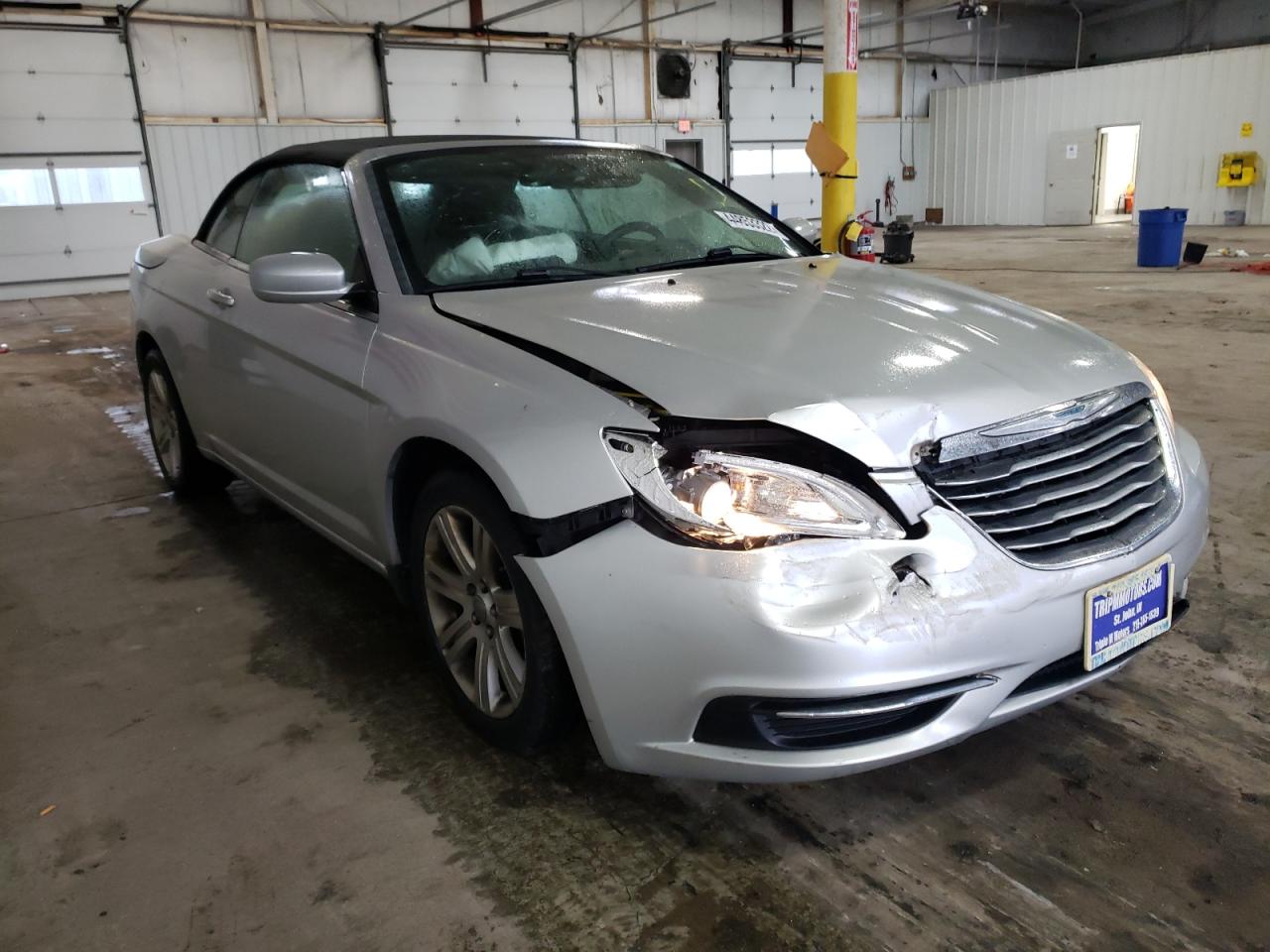 CHRYSLER 200 TOURIN 2012 con VIN 1C3BCBEB0CN211149 - Foto de la subasta