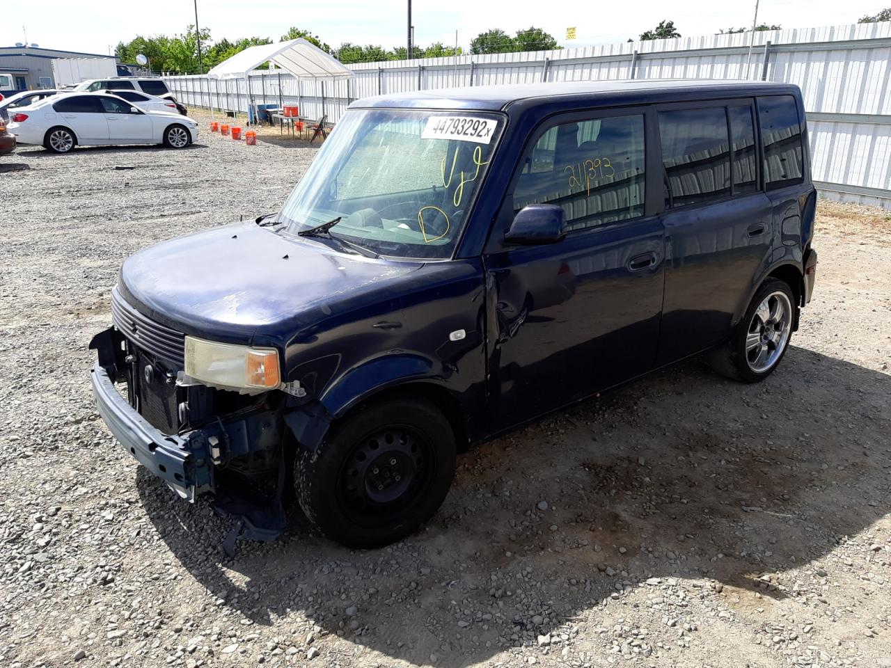 Photo 2 from auction – 2004 TOYOTA SCION XB with VIN JTLKT324940137546