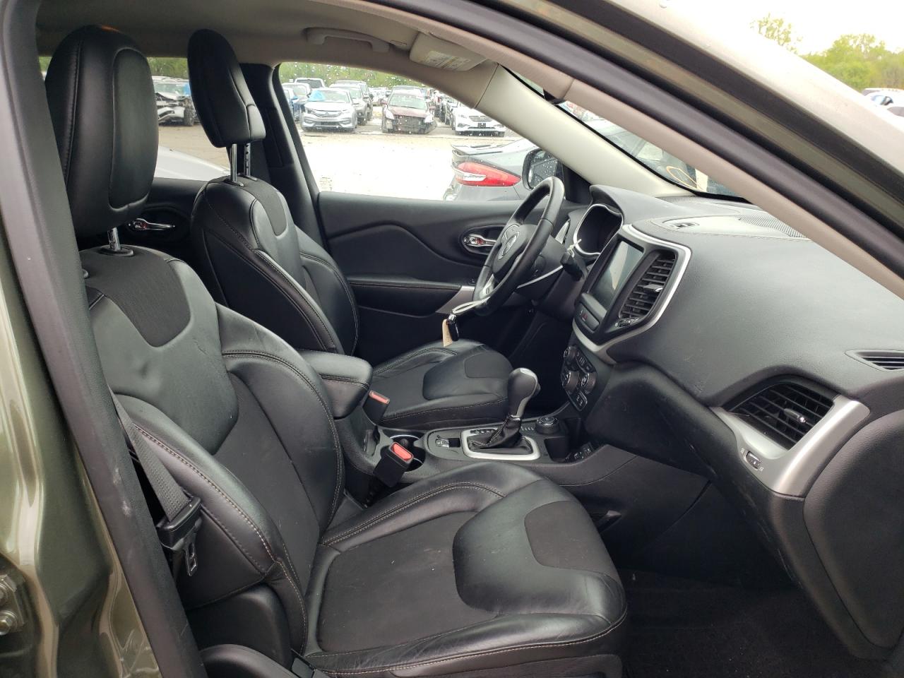 Photo 5 from auction – 2018 JEEP CHEROKEE L with VIN 1C4PJMLX1JD598864