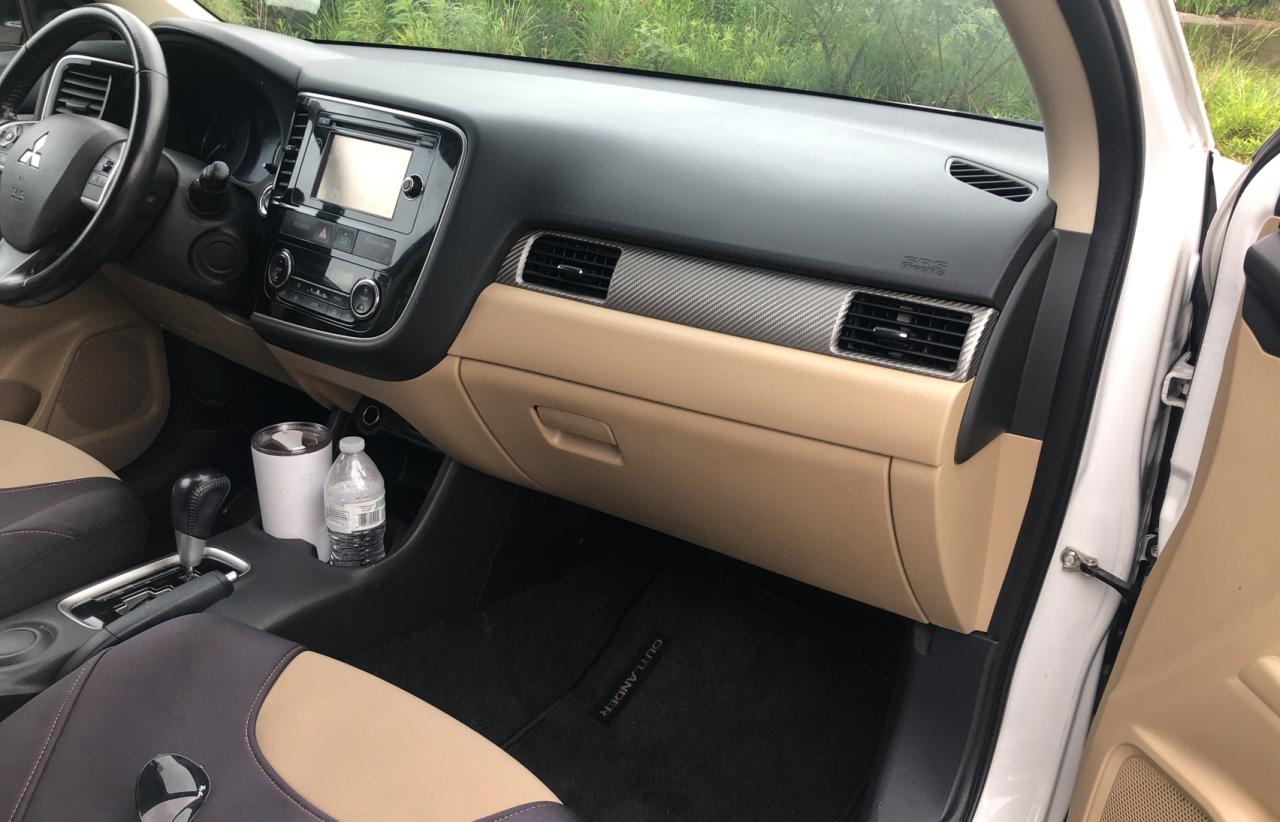 Photo 5 from auction – 2014 MITSUBISHI OUTLANDER with VIN JA4AD3A31EZ014733