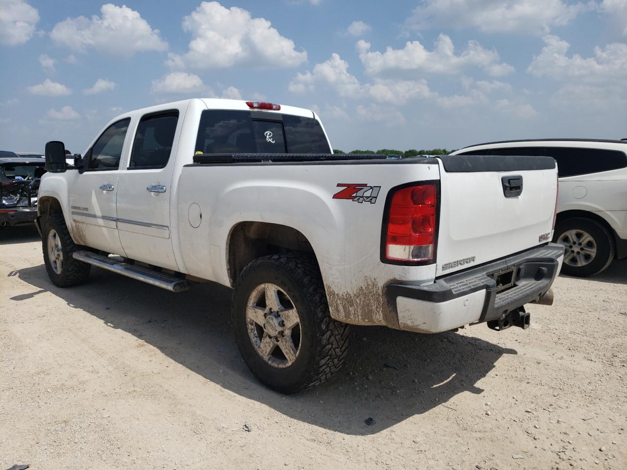 Photo 3 from auction – 2014 GMC SIERRA K25 with VIN 1GT125E88EF114472