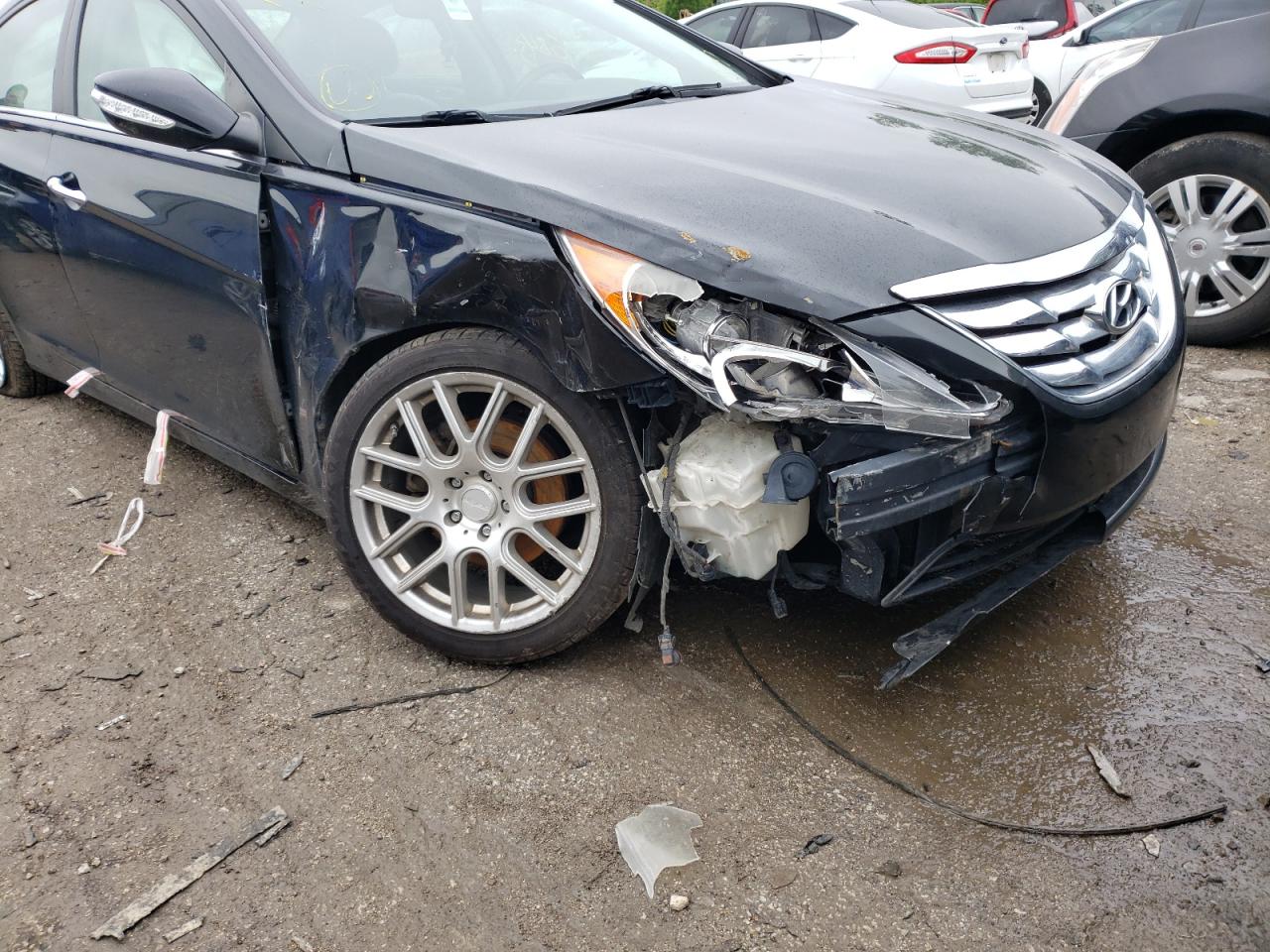 Photo 9 from auction – 2011 HYUNDAI SONATA SE with VIN 5NPEC4AB5BH206862