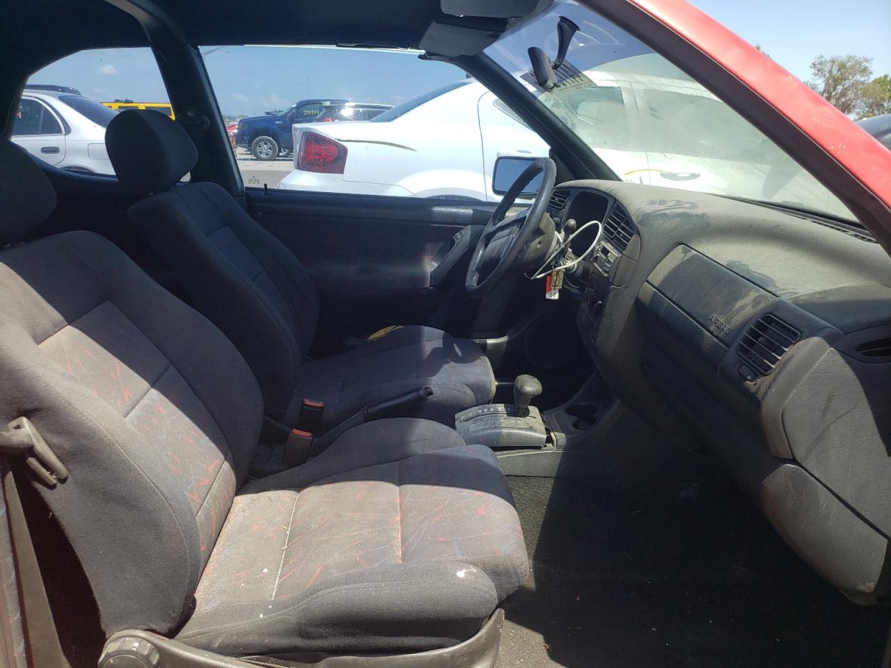 Photo 5 from auction – 1995 VOLKSWAGEN CABRIO with VIN WVWBC81E8SK002191