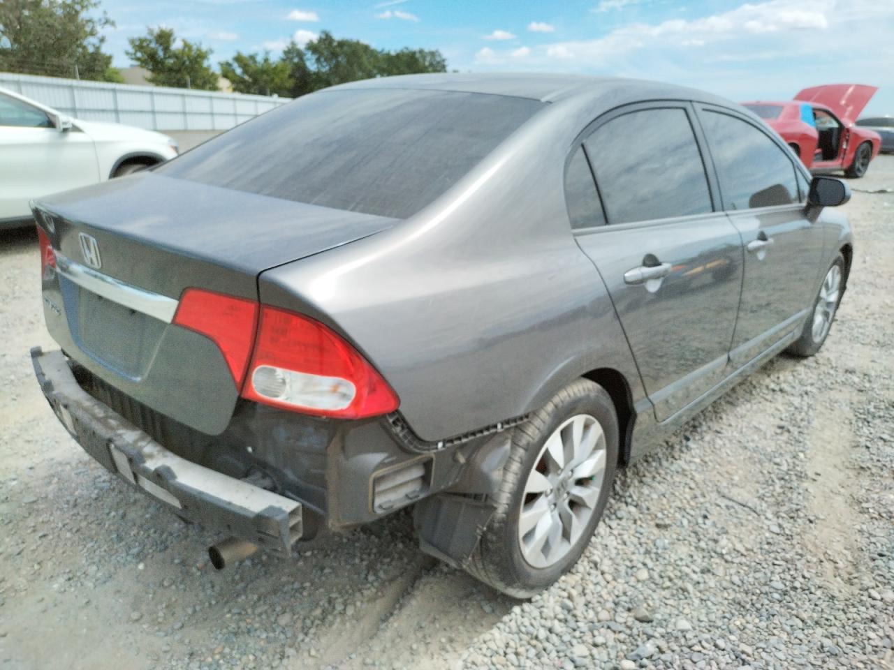 Photo 4 from auction – 2011 HONDA CIVIC EX with VIN 2HGFA1F82BH502633