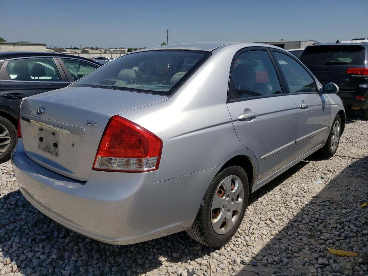 Photo 4 from auction – 2007 KIA SPECTRA EX with VIN KNAFE122X75433397