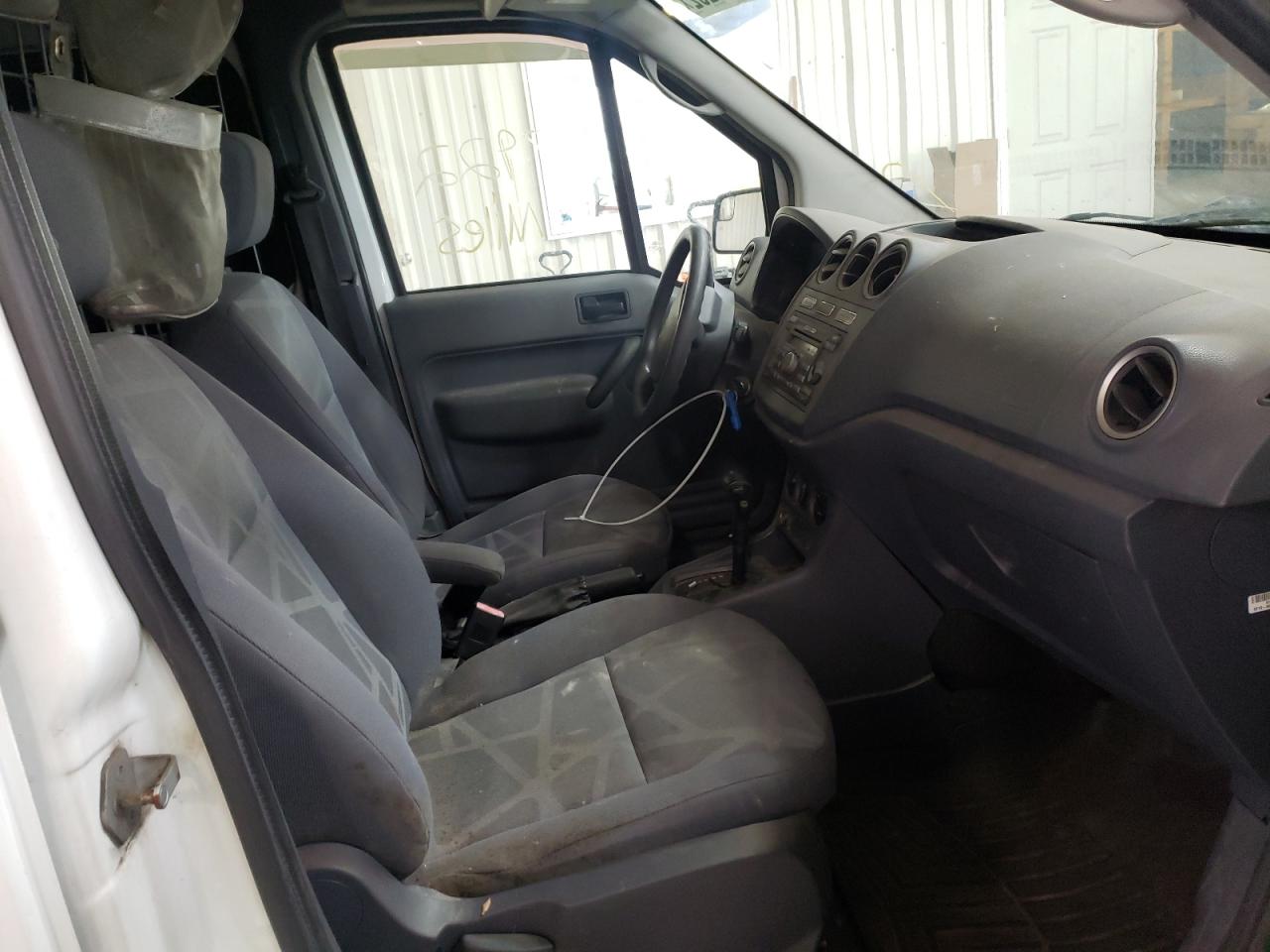 Photo 5 from auction – 2010 FORD TRANSIT CO with VIN NM0LS7BN2AT014178