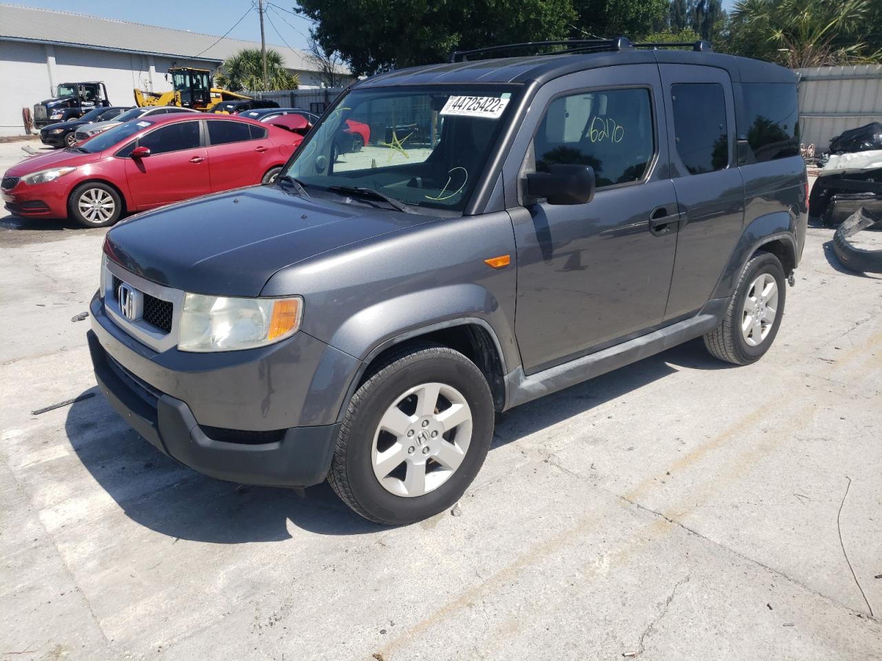 Photo 2 from auction – 2011 HONDA ELEMENT EX with VIN 5J6YH2H72BL000621