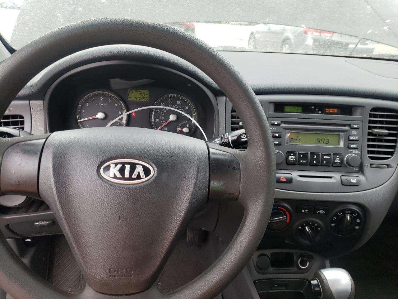Photo 9 from auction – 2008 KIA RIO BASE with VIN KNADE123686353784