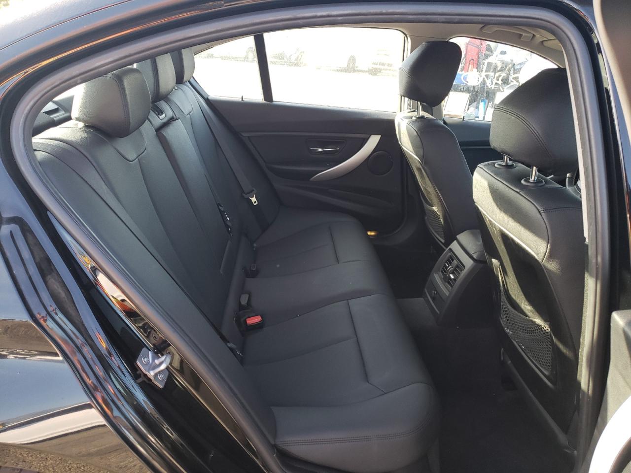 Photo 6 from auction – 2013 BMW 328 I SULE with VIN WBA3C1C5XDF438297