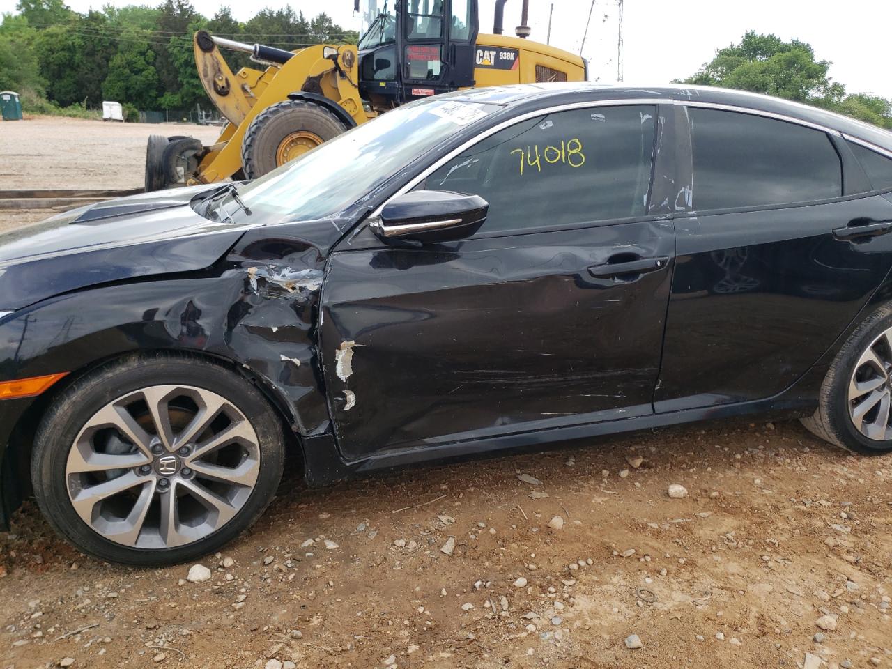 Photo 9 from auction – 2016 HONDA CIVIC LX with VIN 2HGFC2F57GH524253