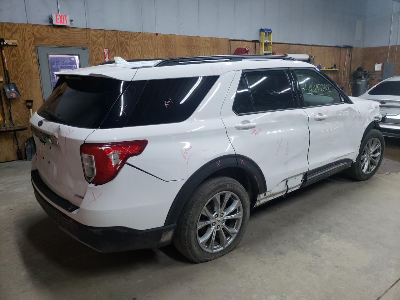 Photo 4 from auction – 2020 FORD EXPLORER X with VIN 1FMSK8DH5LGC78899