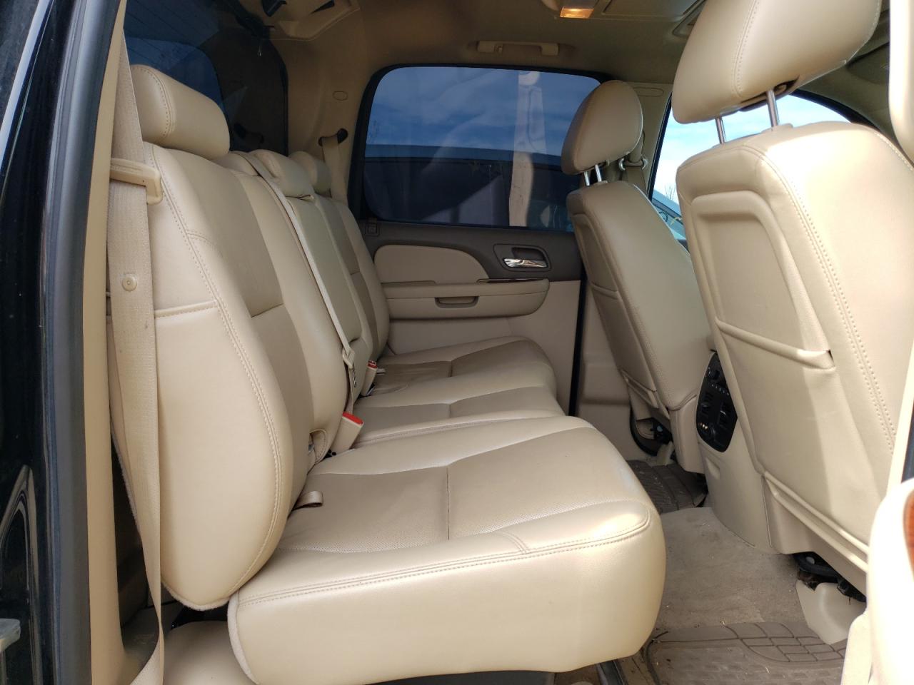 Photo 6 from auction – 2013 CHEVROLET AVALANCHE with VIN 3GNTKGE77DG121509