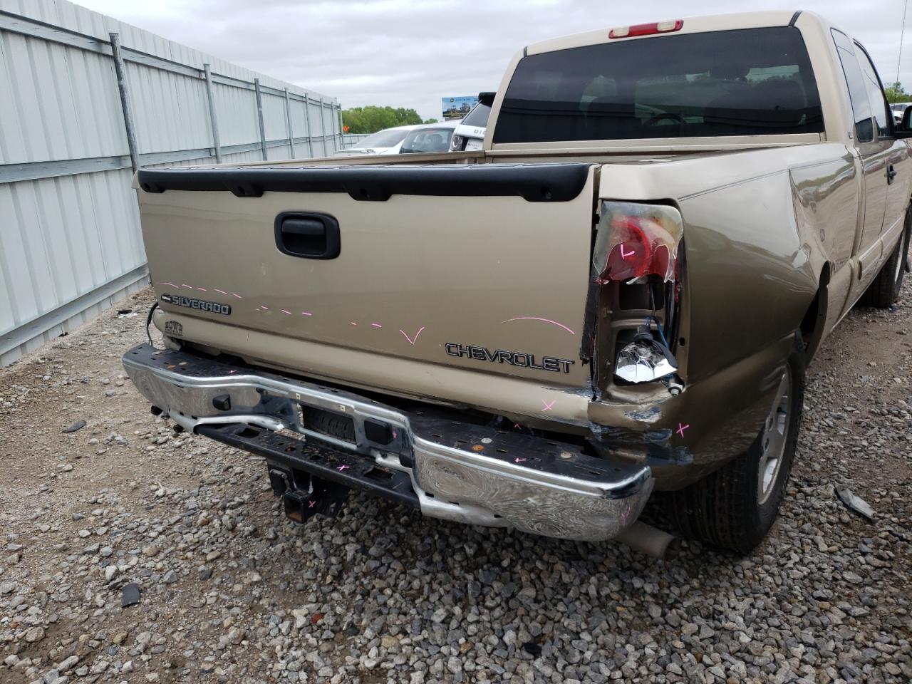 Photo 9 from auction – 2004 CHEVROLET SILVERADO with VIN 2GCEC19T141136583