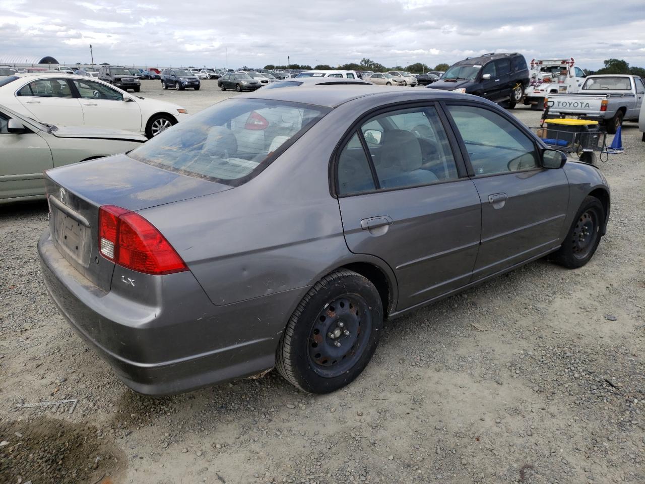Photo 4 from auction – 2004 HONDA CIVIC LX with VIN 2HGES16534H594790