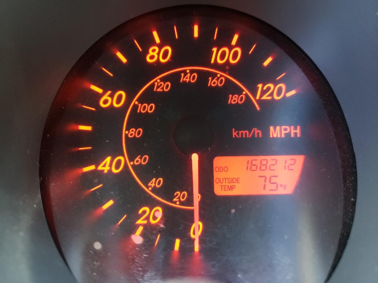 Photo 8 from auction – 2003 TOYOTA MATRIX XR with VIN 2T1KR32E13C011172