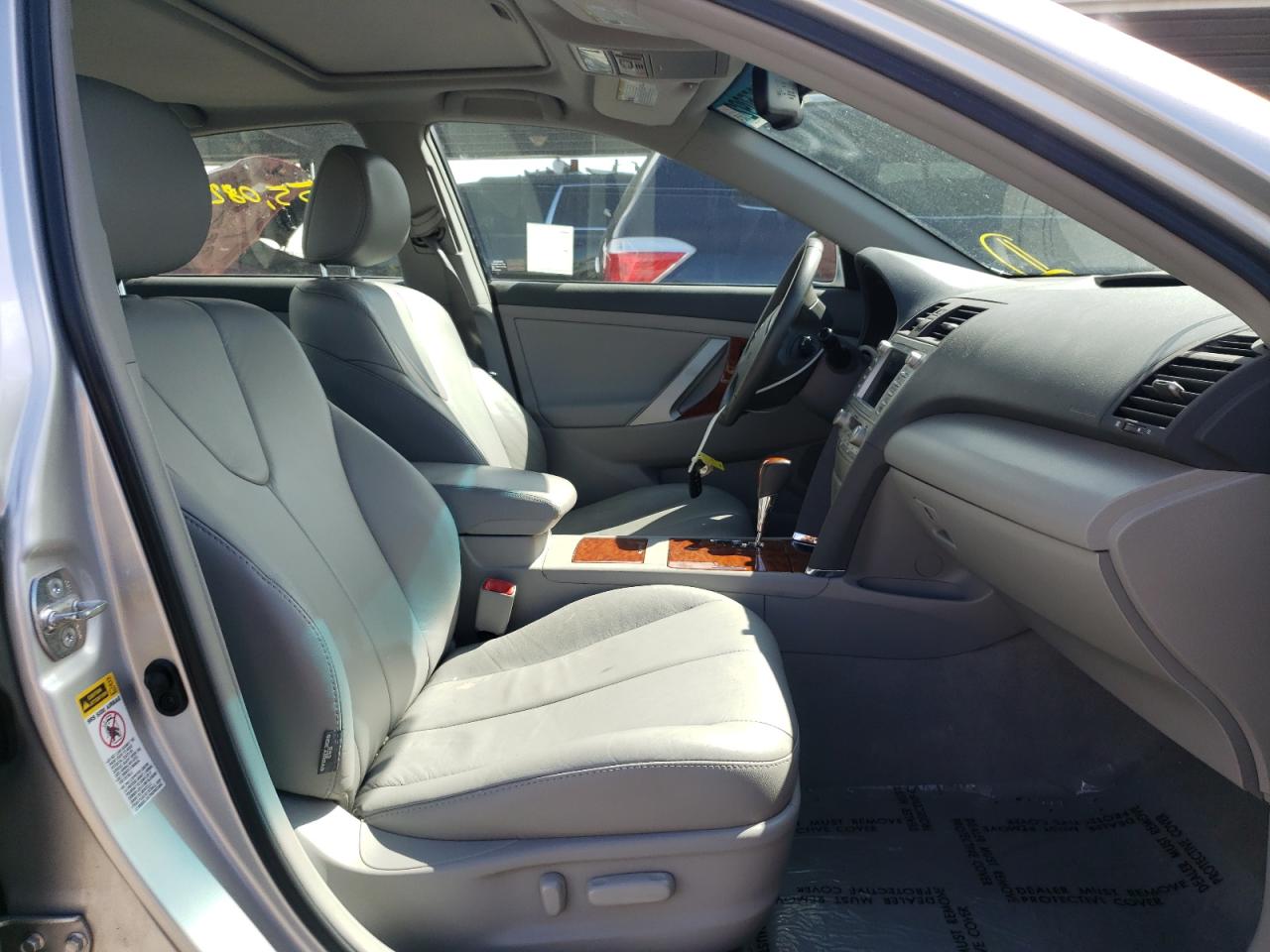 Photo 5 from auction – 2011 TOYOTA CAMRY SE with VIN 4T1BK3EK5BU117658