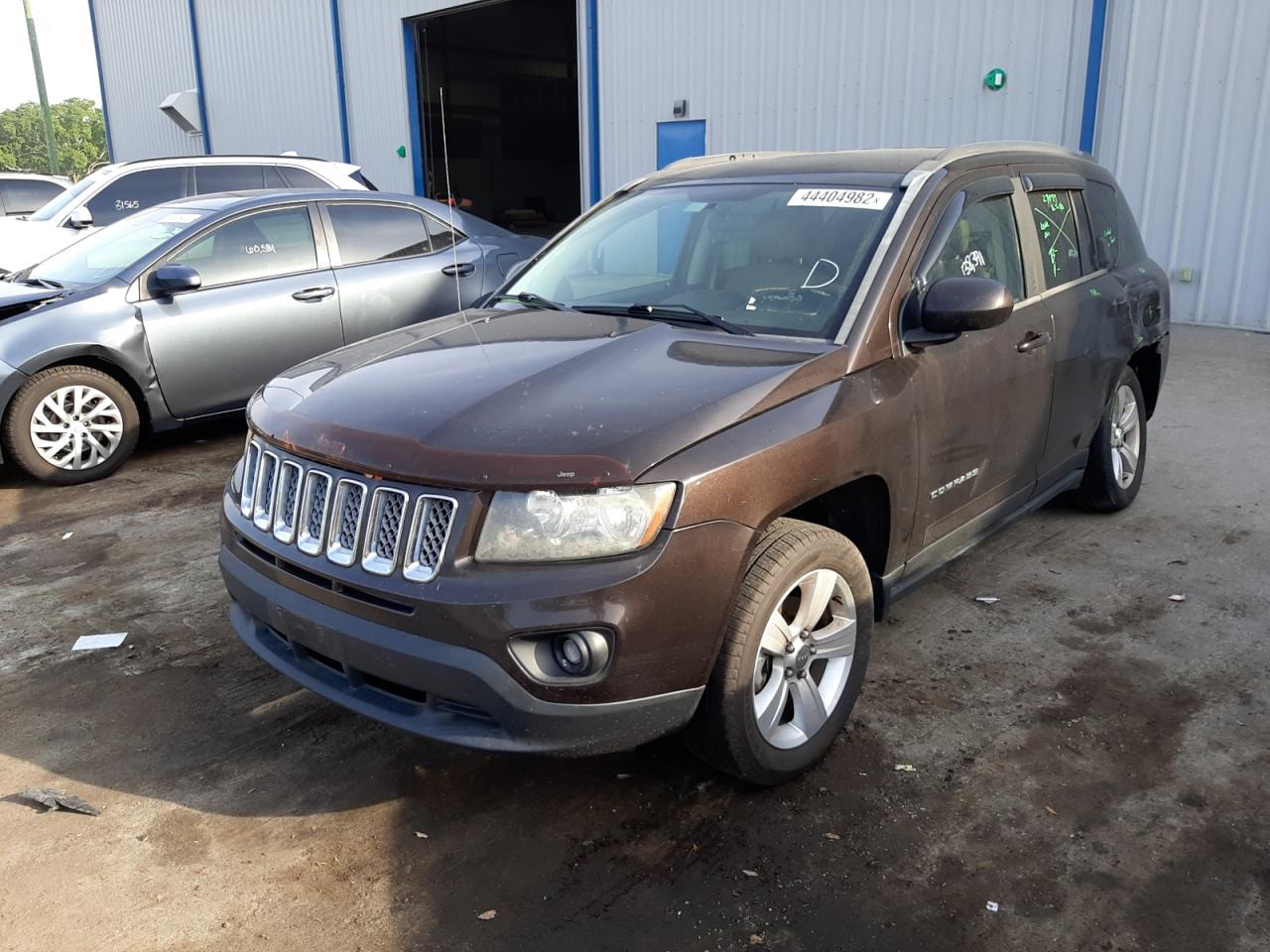 Photo 2 from auction – 2014 JEEP COMPASS LA with VIN 1C4NJCEBXED586897