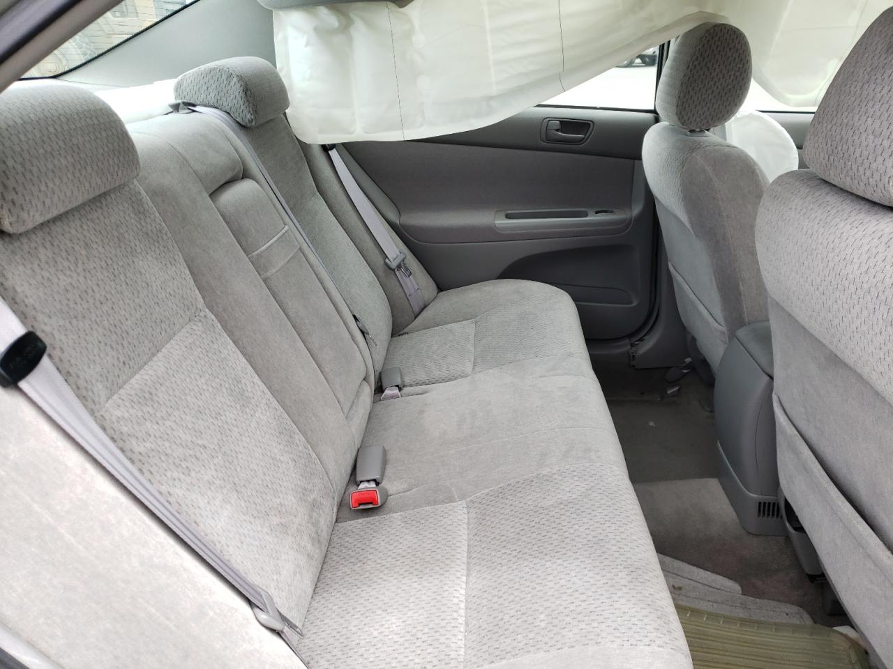 Photo 6 from auction – 2003 TOYOTA CAMRY LE with VIN JTDBE30KX30148898