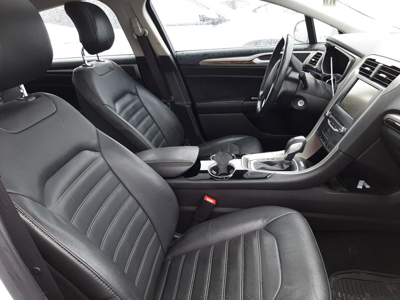 Photo 5 from auction – 2014 FORD FUSION SE with VIN 3FA6P0LU1ER183877