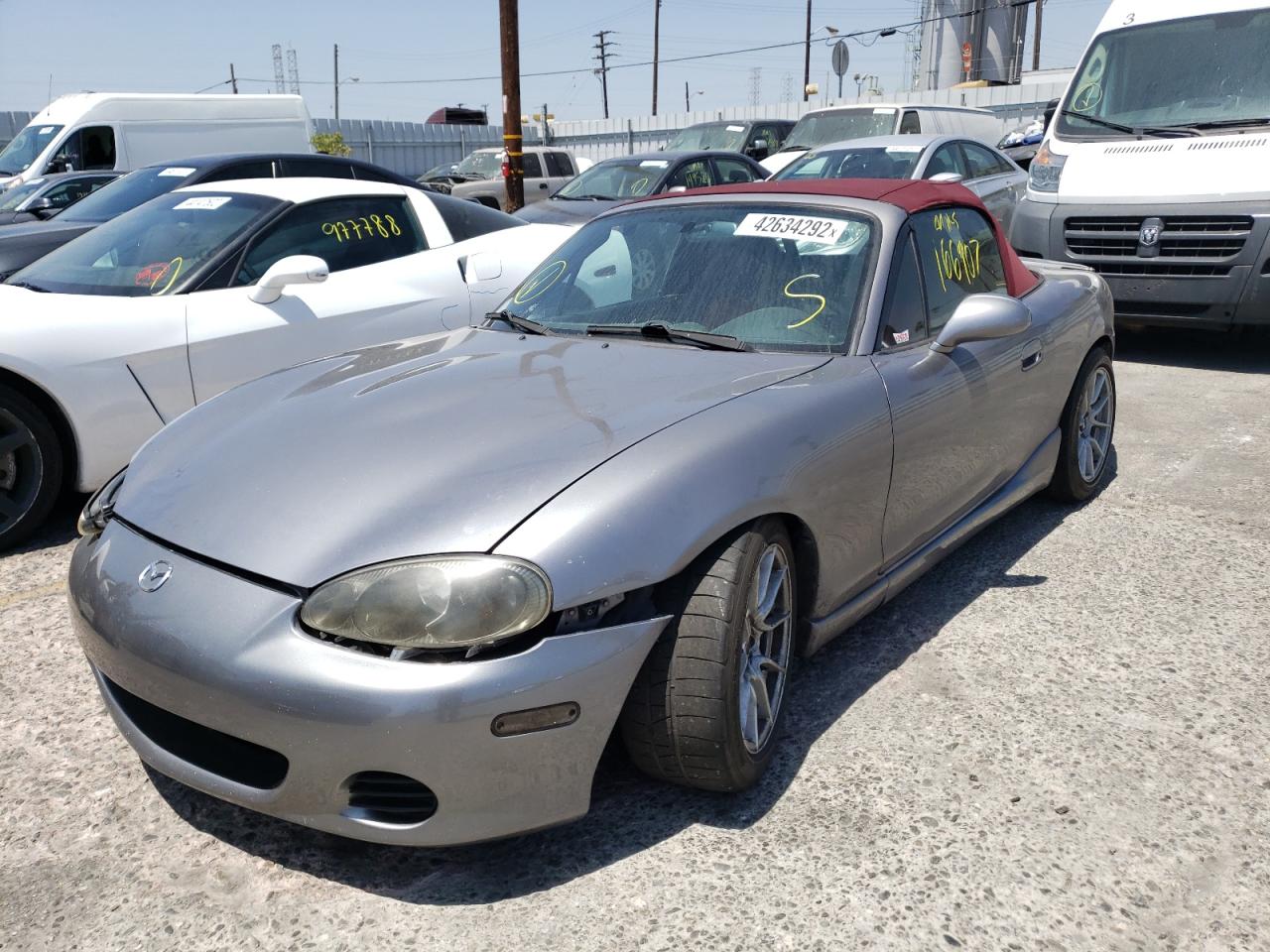 Photo 2 from auction – 2004 MAZDA MX-5 MIATA with VIN JM1NB354X40407049