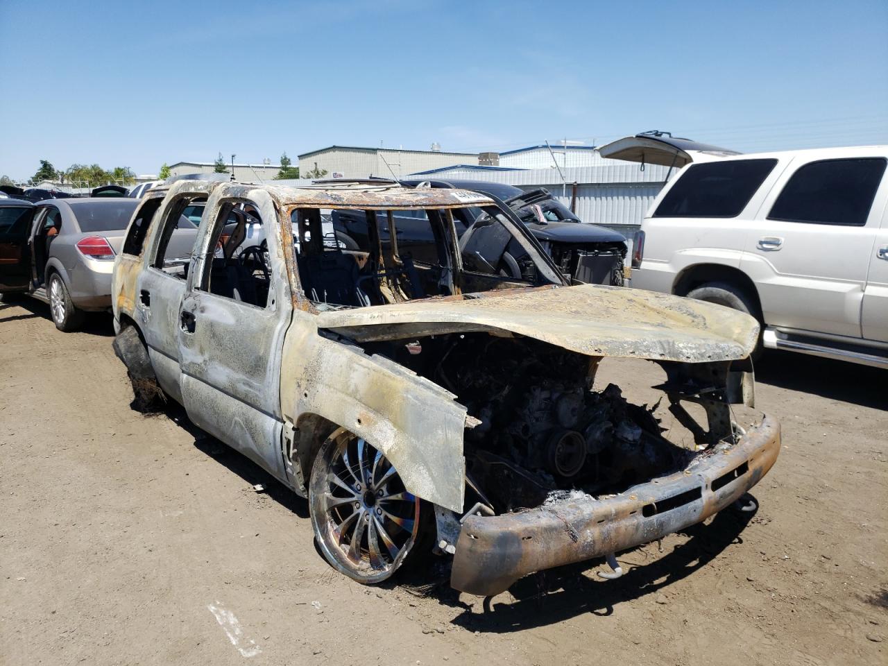 Photo 13 from auction – 2005 CADILLAC ESCALADE L with VIN 1GYEC63T55R131962